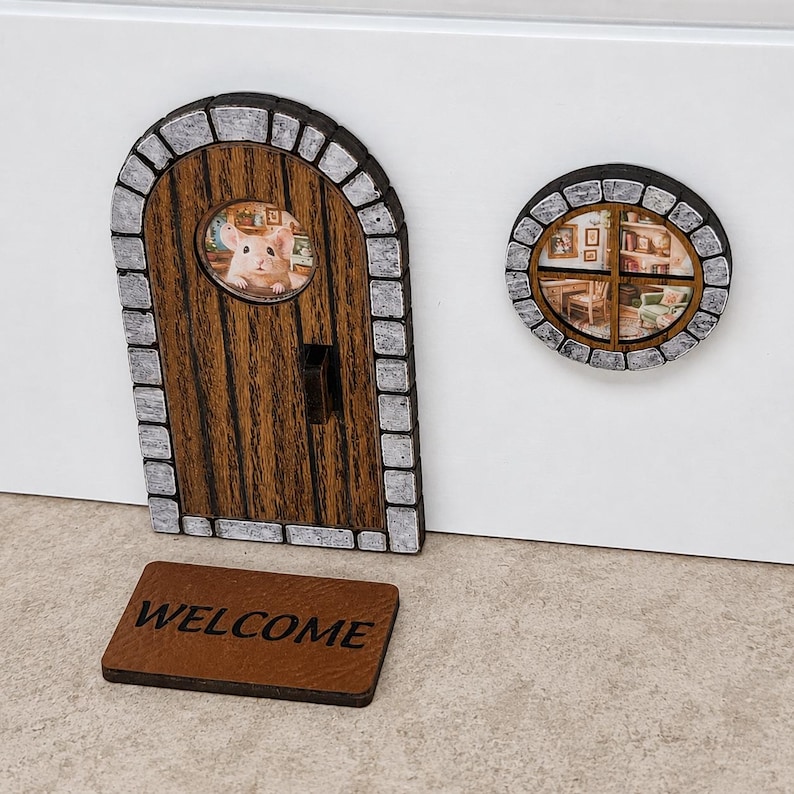 Miniature Mouse Door